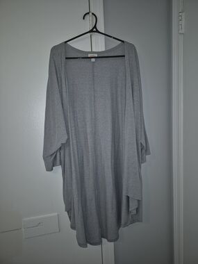 LuLRoe Light Gray Open Front Cardigan (Lindsey) Size Large